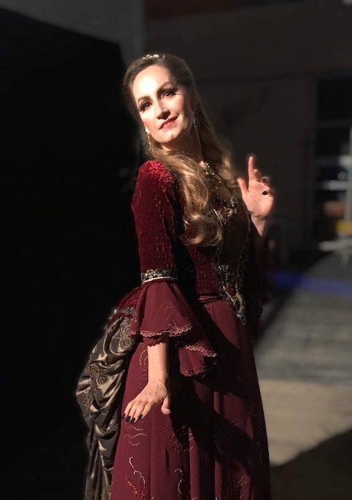 Linda as Zita in Gianni Schicchi